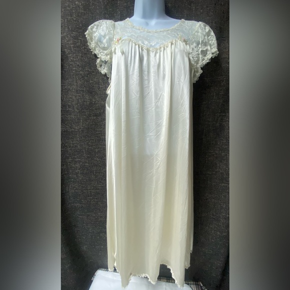 Vintage Henson Kickernick Gown Robe Set - Picture 2 of 16